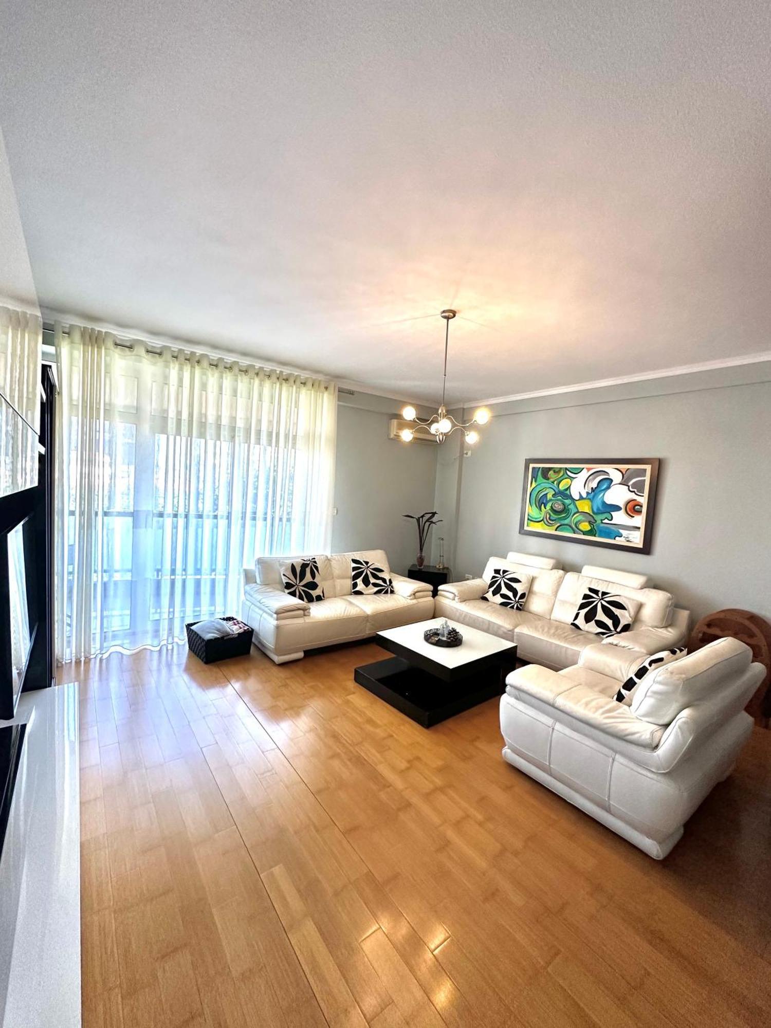 Central Inn Home Тирана Екстериор снимка