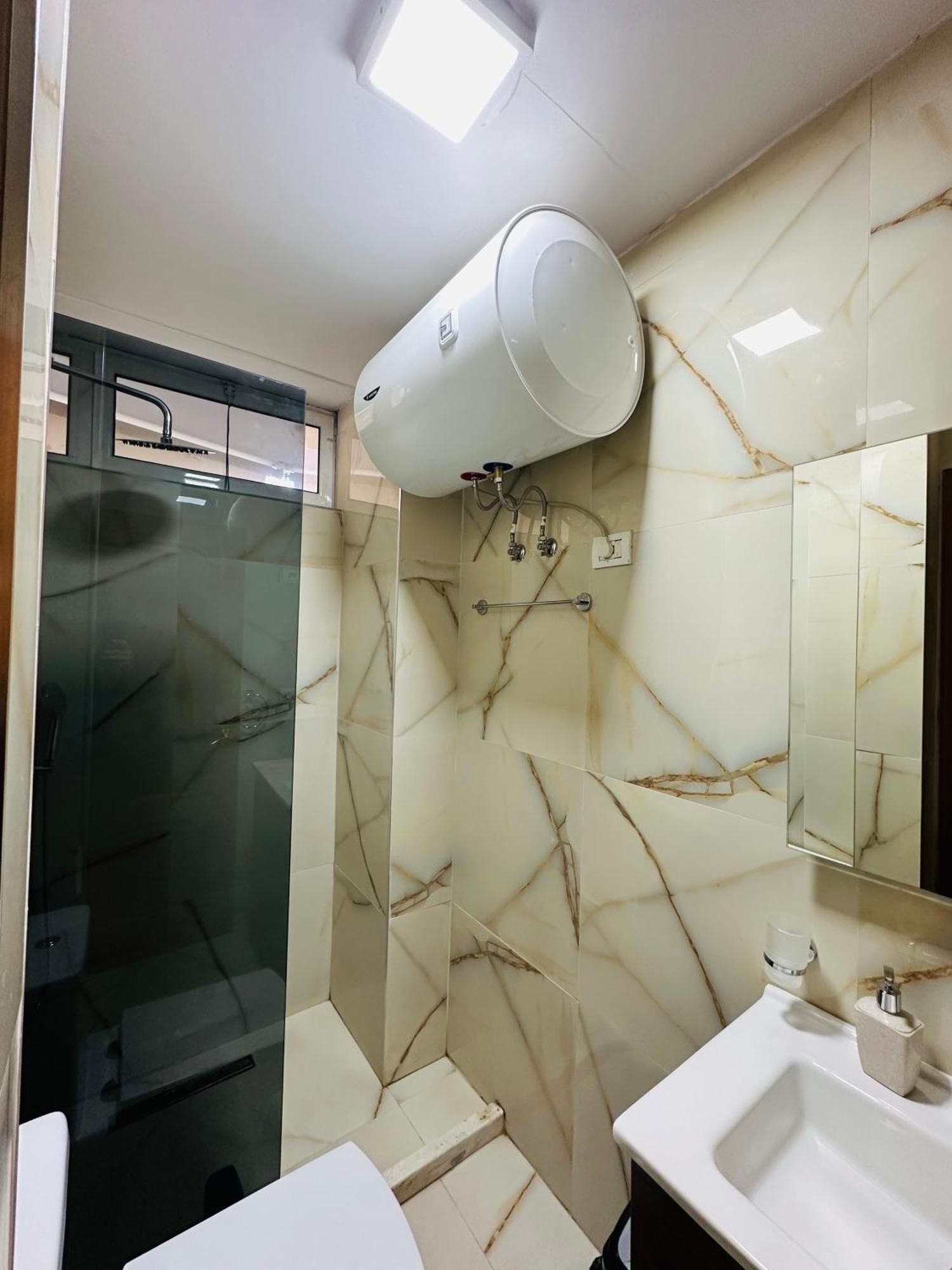 Central Inn Home Тирана Екстериор снимка